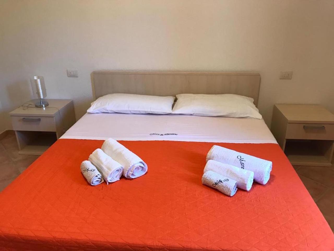 סאן תאודורו Residence Arruli מראה חיצוני תמונה